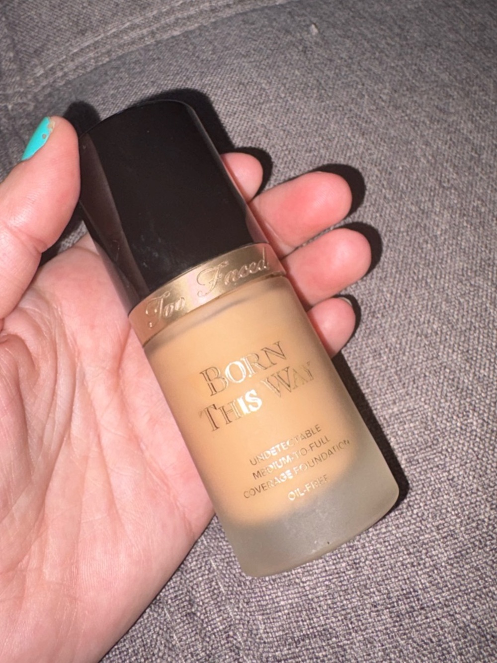 Too Faced Born This Way Foundation - Beige/Vanilla